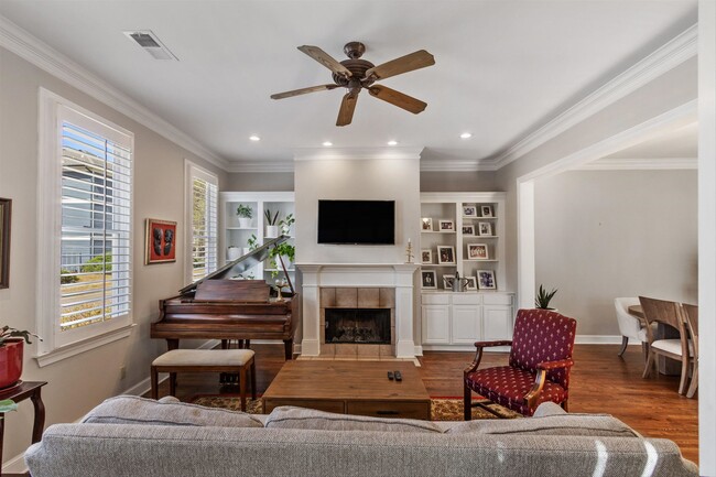 Photo - 948 River Breeze Dr