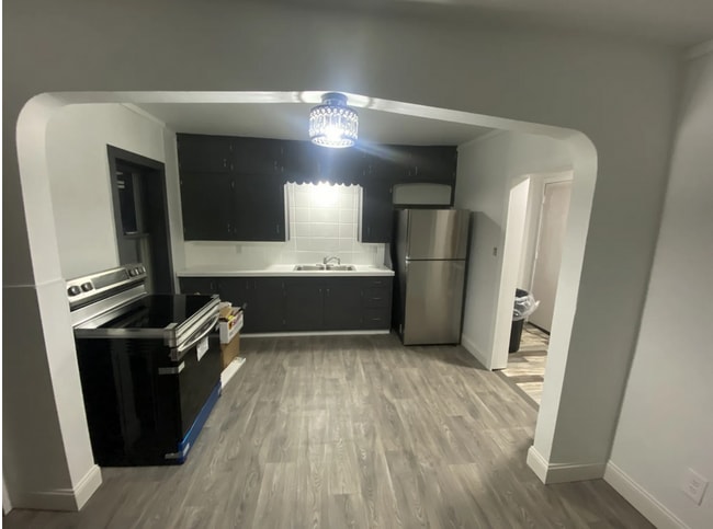 Photo - 420 Manitowoc St Unit 420b