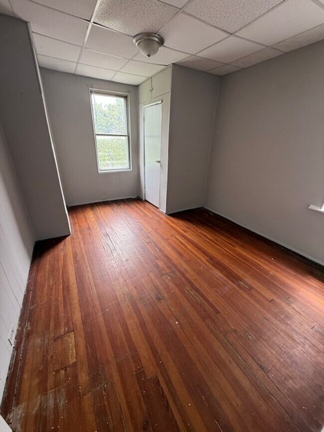 Photo - Charming 3-Bedroom Home with Modern Amenities - Ready for You!