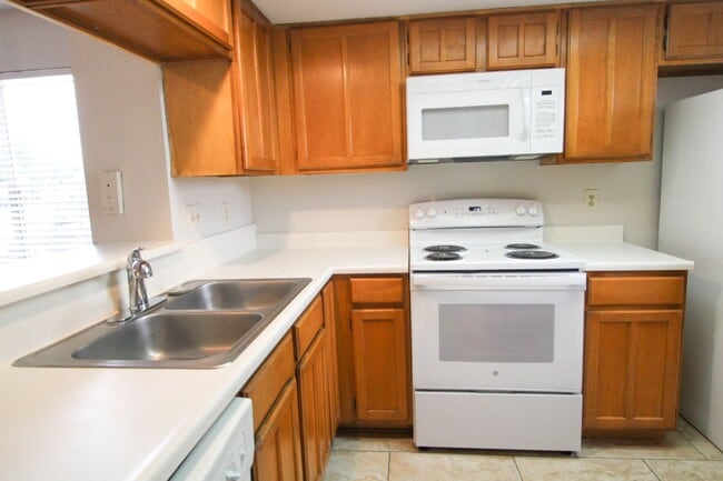 Photo - 945 Schertz Pkwy Unit 945 Schertz Parkway-  4