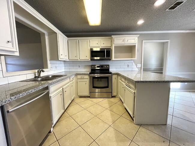 Photo - Large, Recently Remodeled 3/22 Right Across from North Ridge Elementary!
