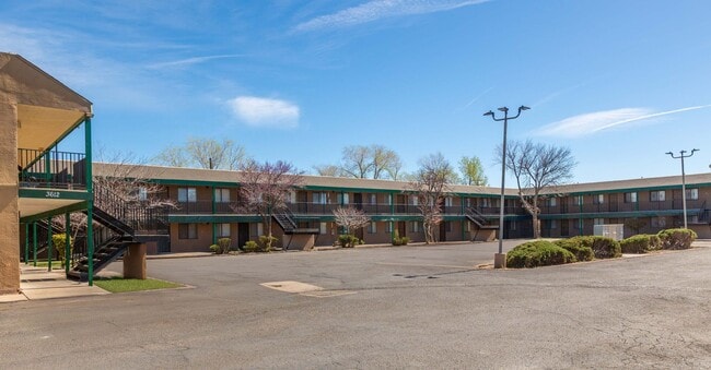CRESTWOOD APARTMENTS