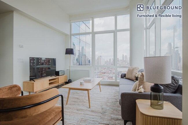 Photo - 450 W 42nd St Unit FL29-ID1694