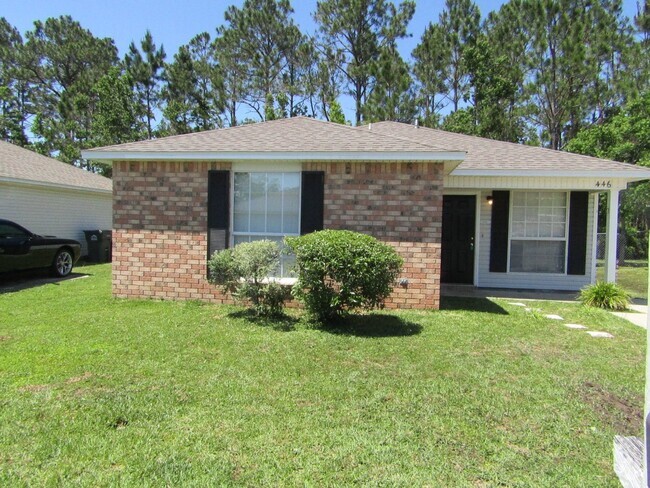 Building Photo - Updated 3-Bedroom Home in Bay Pine Villas ...