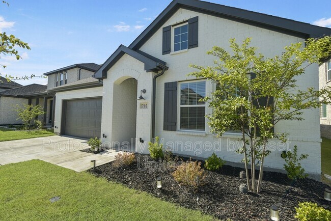 Photo - 702 Charity Dr