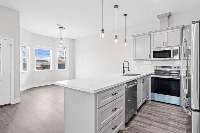 Photo - 3821 Easy St