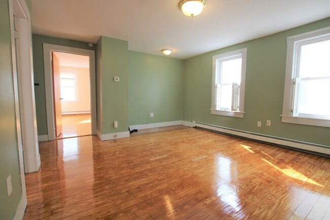 Photo - 35 Danforth St Unit 2