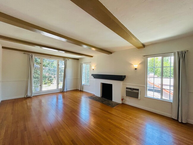 Photo - 340-342 N Harper Avenue Unit 340