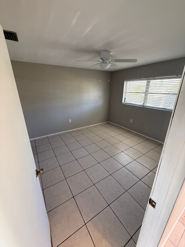 Photo - 1755 Florence Ave