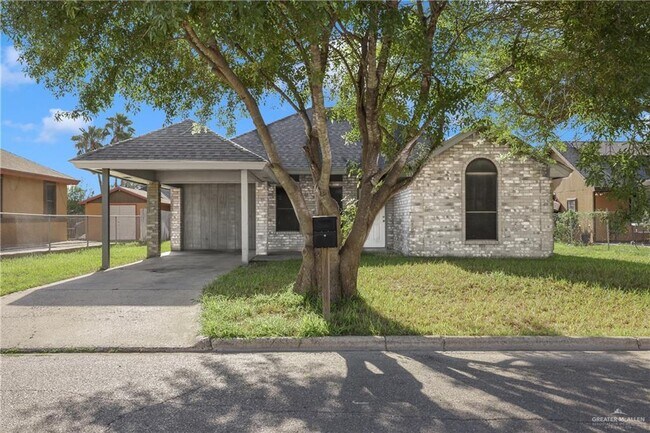 Building Photo - 7538 Camelot Dr Rental
