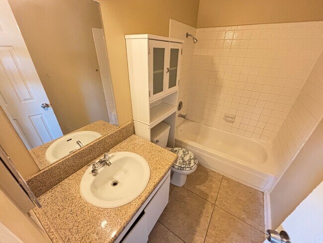 Photo - 6991 Kepler Dr Unidad 1