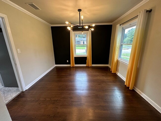 Photo - 2521 Sunnybrook Dr