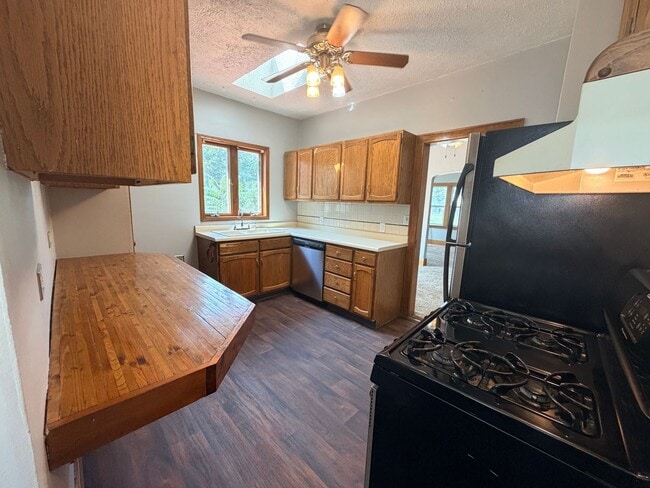 Photo - 1802 18th Ave