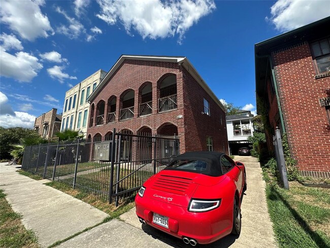 Photo - 508 W Clay St Apartment Unit A