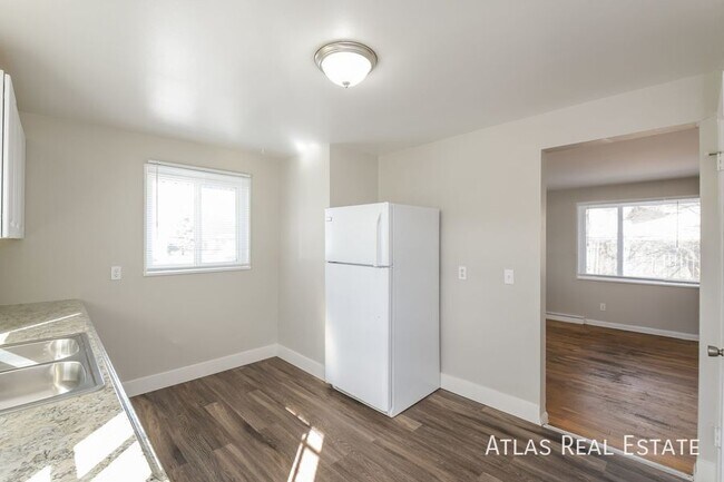 Photo - 120 Laurel St