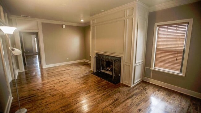 Photo - 2011 16th St