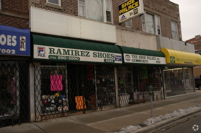 Photo - 4253 S Whipple St