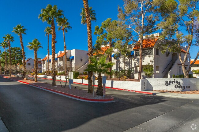 Entrada - Spring Oaks III