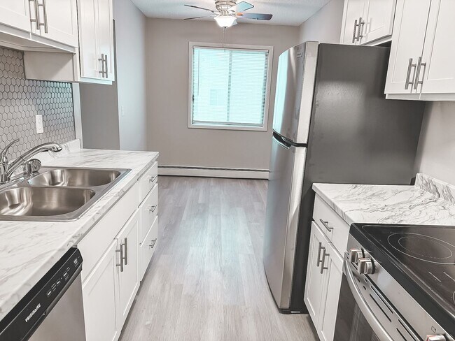 Photo - 6800- 6810 63rd Avenue
