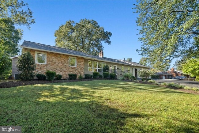 Photo - 1217 Morningside Ln