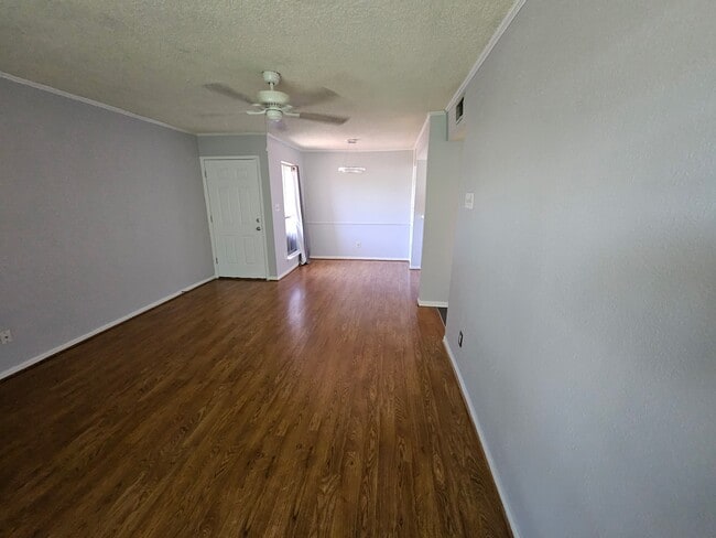 Building Photo - 1505 Ward Rd Unit 112