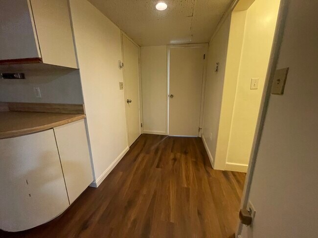 Photo - 21-23-23 Fairfield Ave Unidad 1