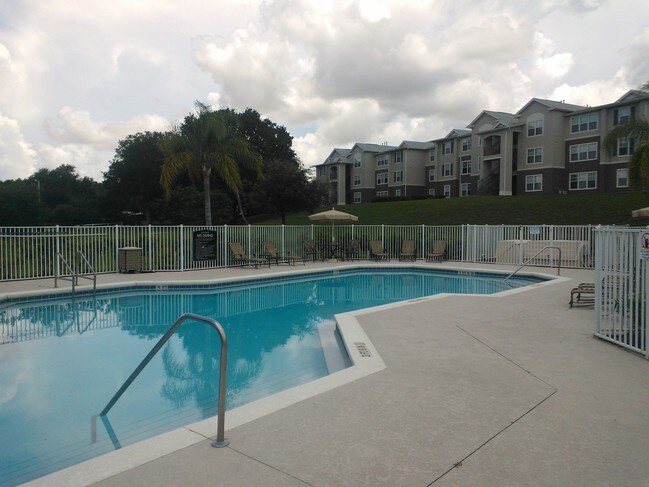 Photo - Crossings at Leesburg Apartments