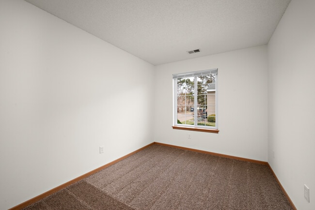 Segundo dormitorio - Cottages of Cottage Grove