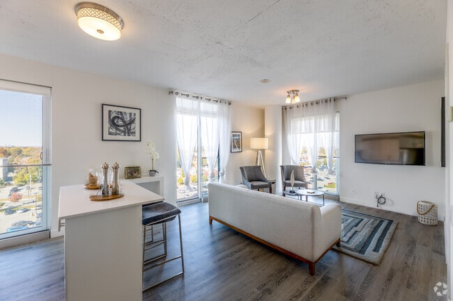 2BR, 2BA - Salon - 100 Bond Street East