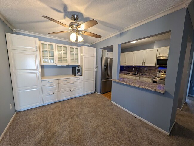 Photo - Updated 2bd/1ba Condo w/ Pool & Heated Par...