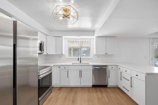 Photo - 6028 Leycross Dr