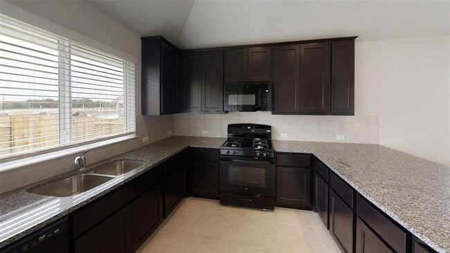 Photo - 193 Heather Glen Way