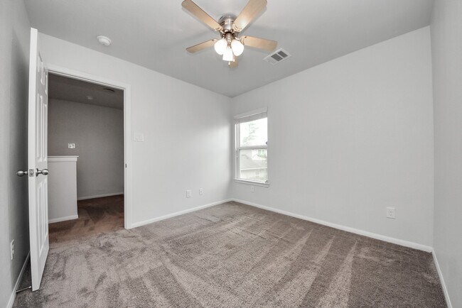Photo - 16692 E Ivanhoe St