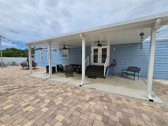 Photo - 200 Buttonwood Ave