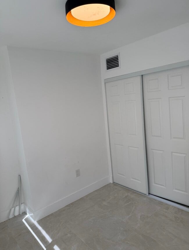 Photo - 911 79th Terrace Unit B