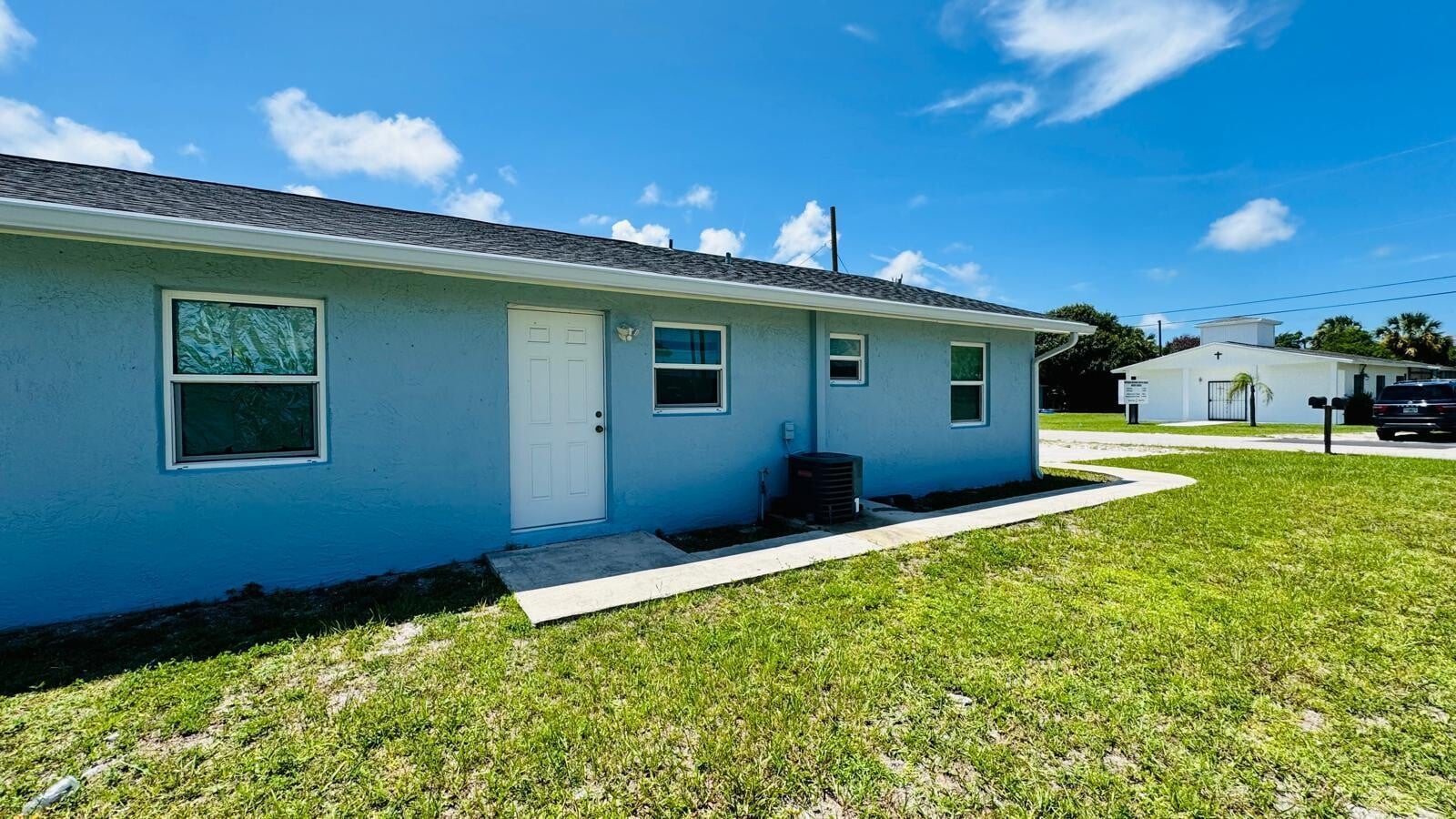 Photo - 1207 Ave K