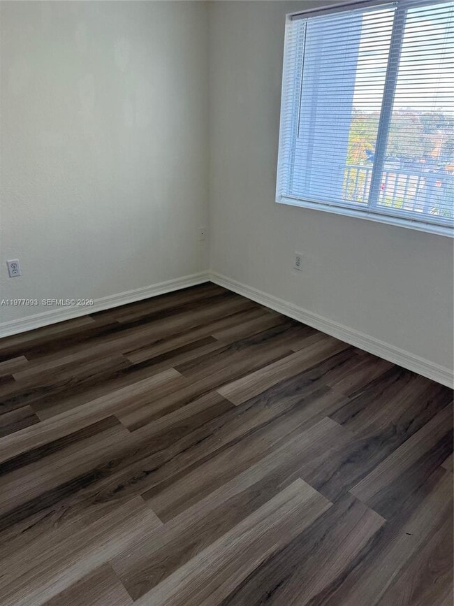 Photo - 2536 NW 24th St Unidad 4D