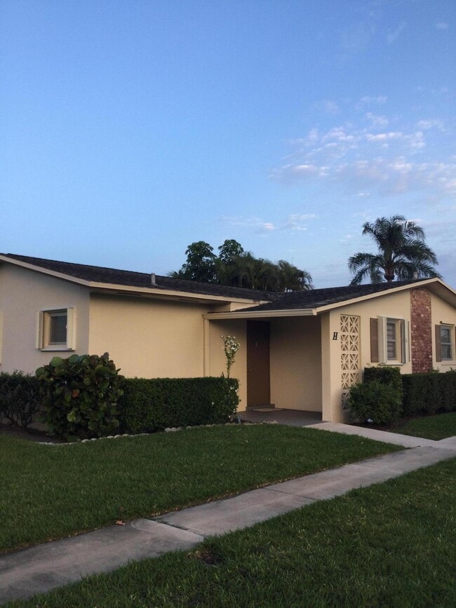 Photo - 2580 Emory Dr W Casa