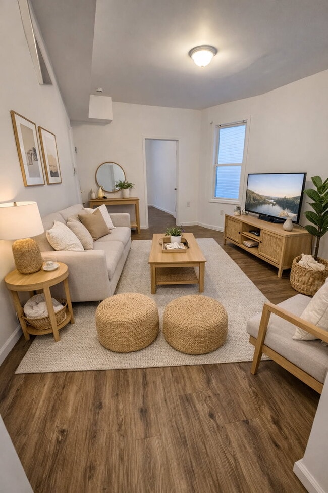 Photo - 36 Yates Ave Unidad 2nd floor