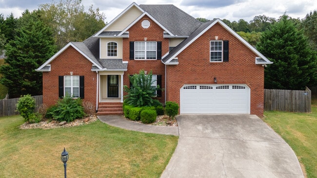 Photo - 1100 Winterberry Ln