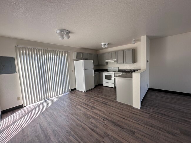 Appian Way Apartments