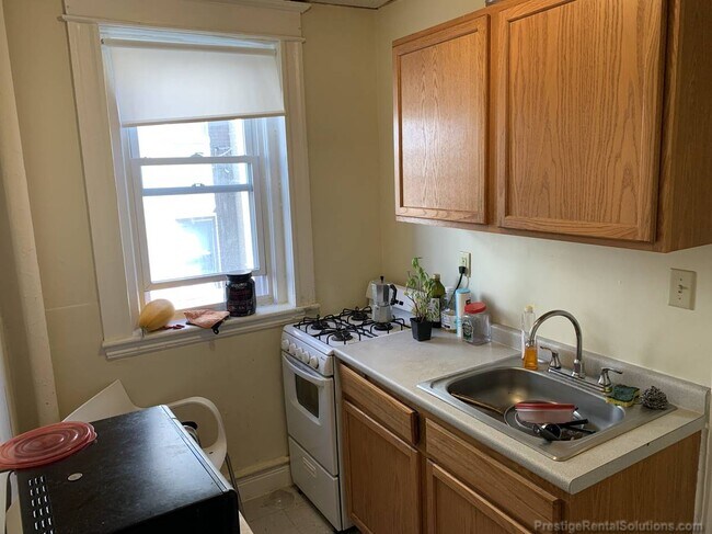 Photo - 4 Woodstock Ave