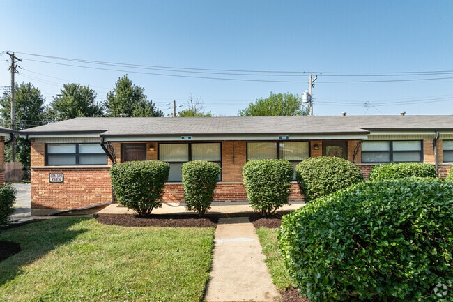 Apartamentos Village Square - Village Square