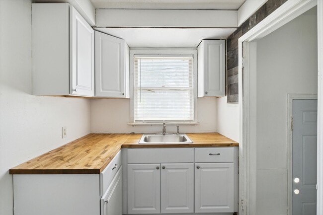 Photo - Remodeled 4B 1B Home $1,275