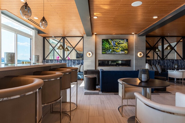 The Club Lounge at Stratus