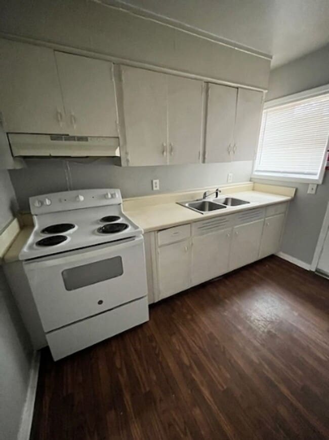 Photo - 304 Ashwood Dr Unit 304