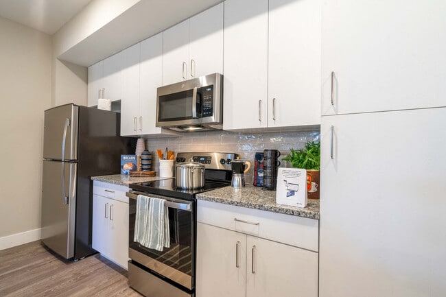 The Palms at Cape Coral apartments — community photo