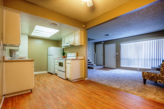 Autumn Glen Apartments