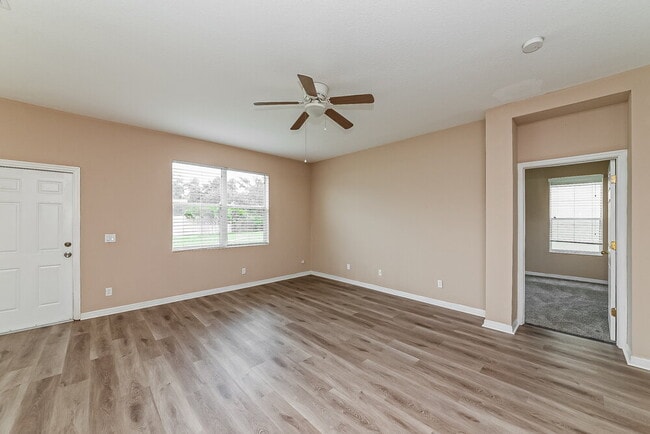 Photo - 6305 36th Ct E