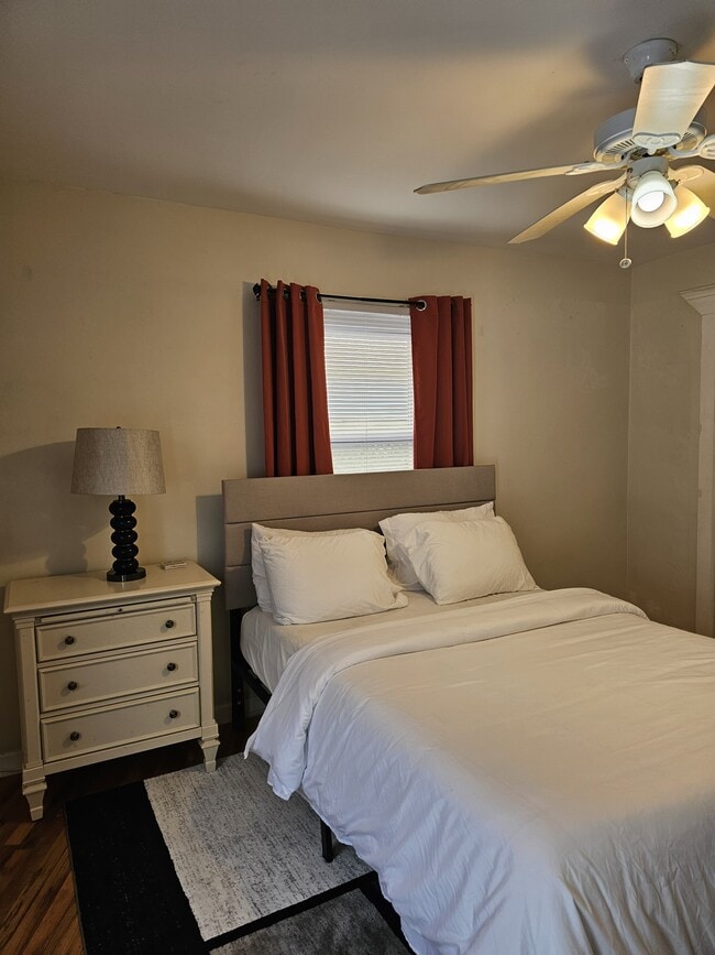 Photo - 55 Fieldmere St Unit Comfty Getaway